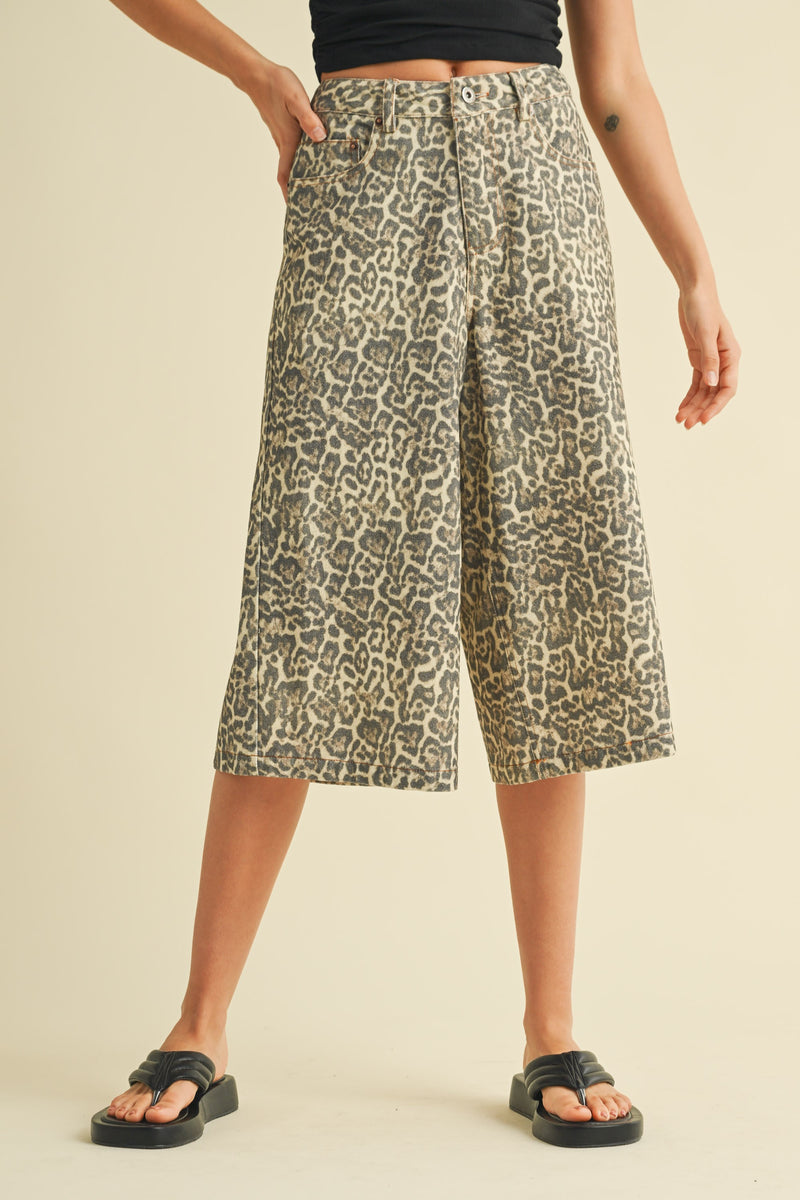LEO BERMUDA DENIM SHORTS