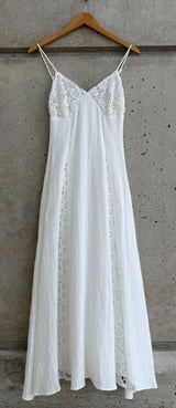 WHITE MAXI W CROCHET DRESS